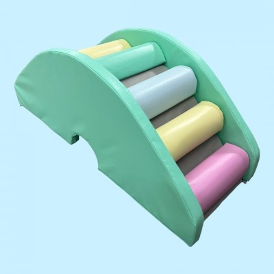 7 Log Active Soft Play Hump