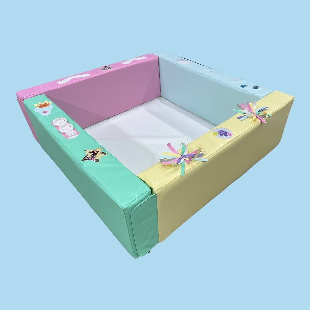 SENSORY BALL POND  optional  LIGHT / SPEAKER